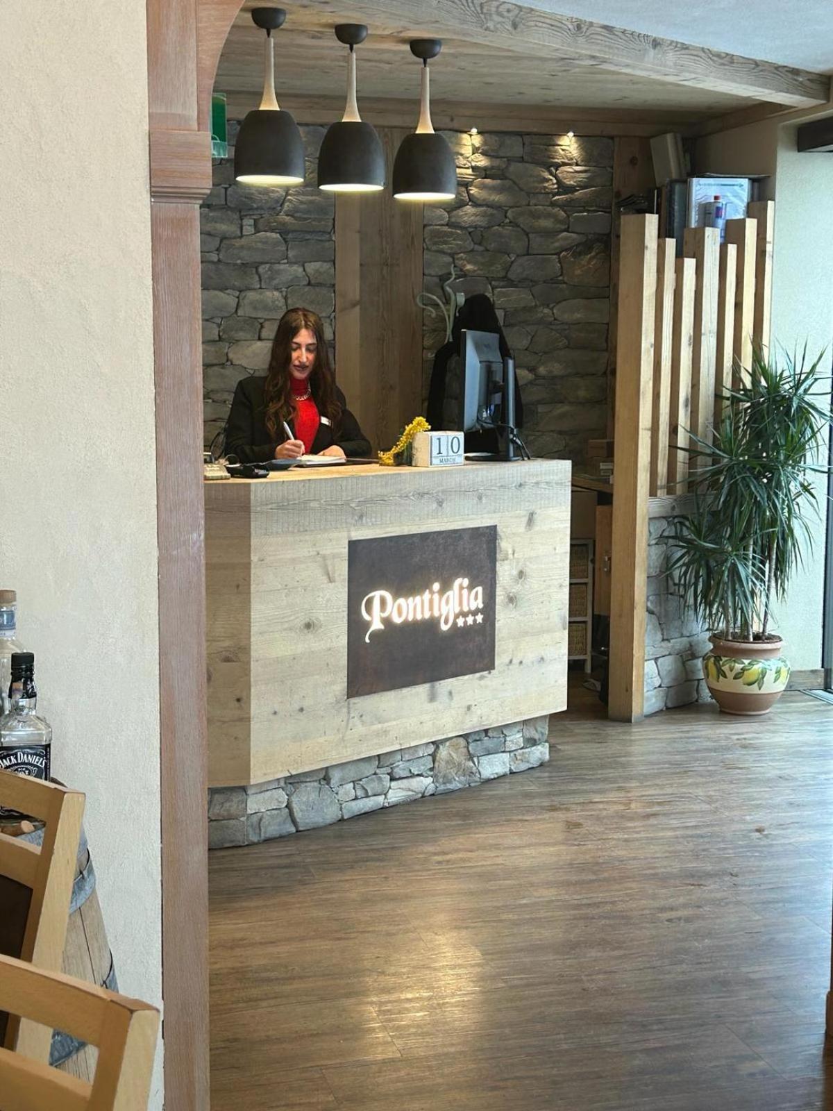 Hotel Pontiglia Livigno Bagian luar foto