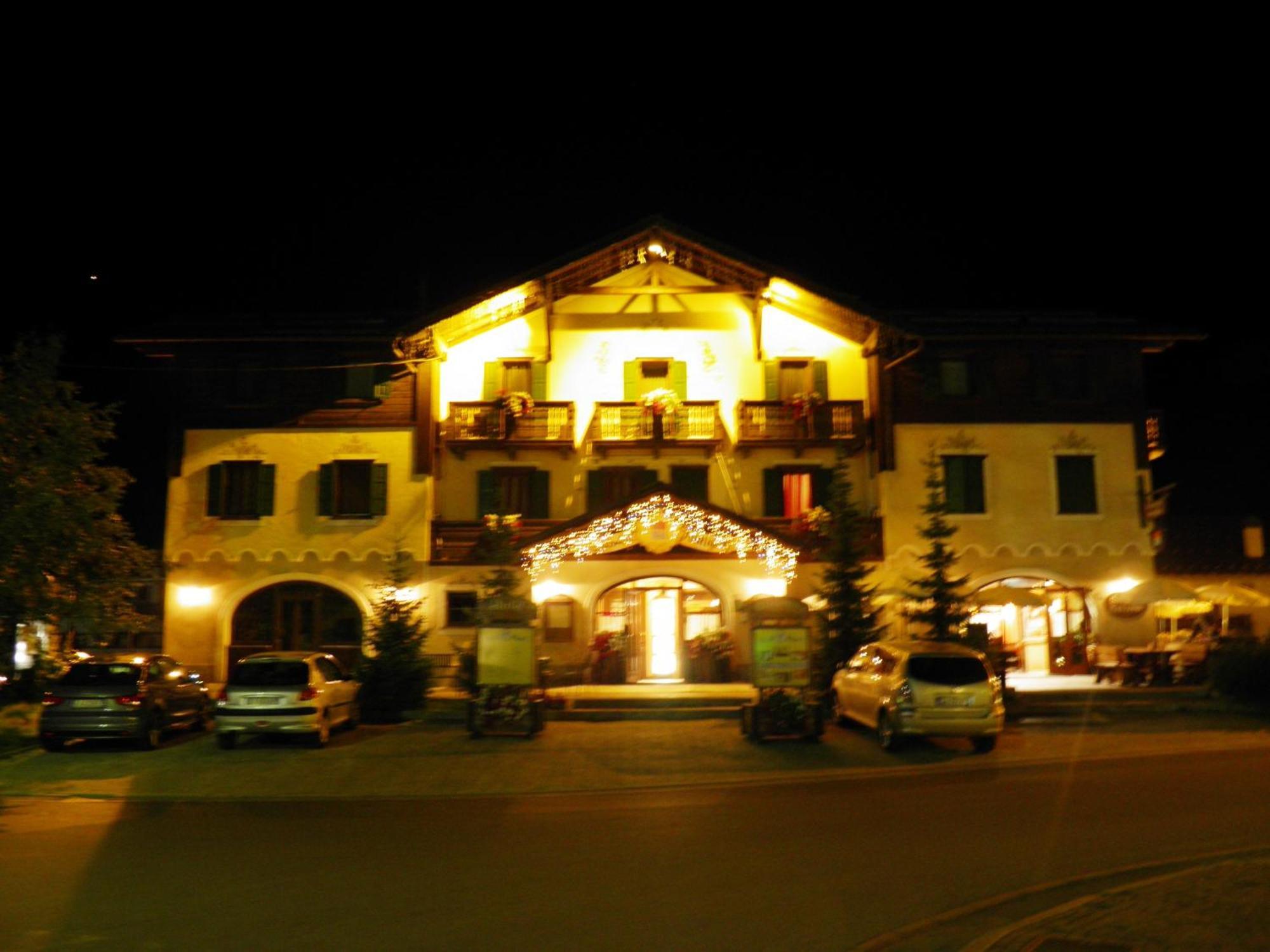 Hotel Pontiglia Livigno Bagian luar foto