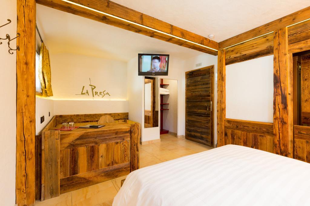 Hotel Pontiglia Livigno Bagian luar foto